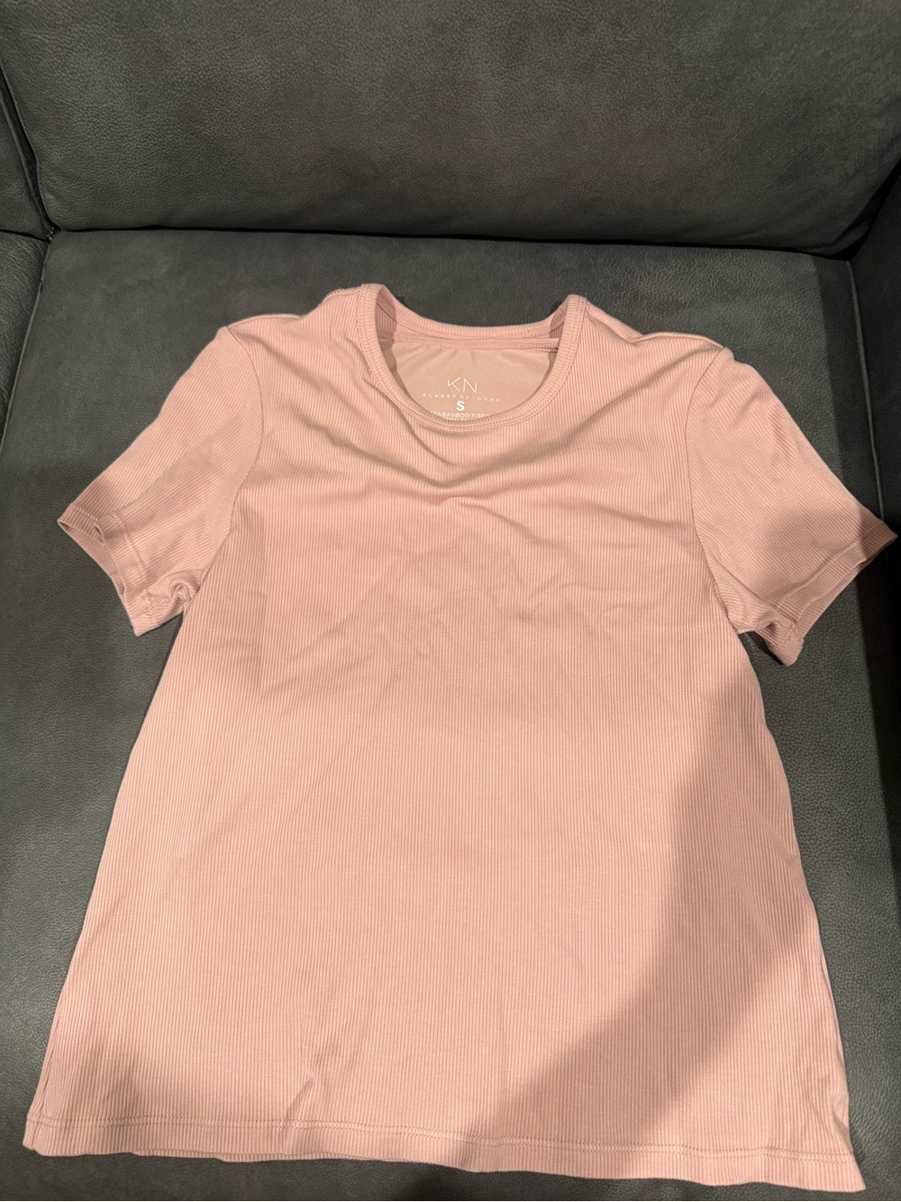 Klassy Network Ribbed Short Sleeve Tee - Dusty Pink
